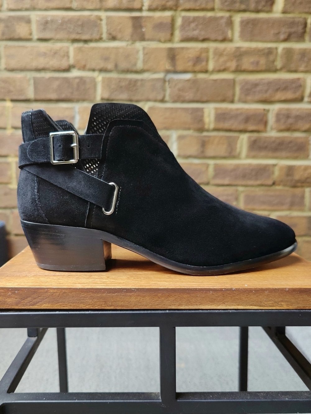 Vince Camuto 7.5W Wide Width Ankle Booties Panthea Black Suede Zip Block Heel